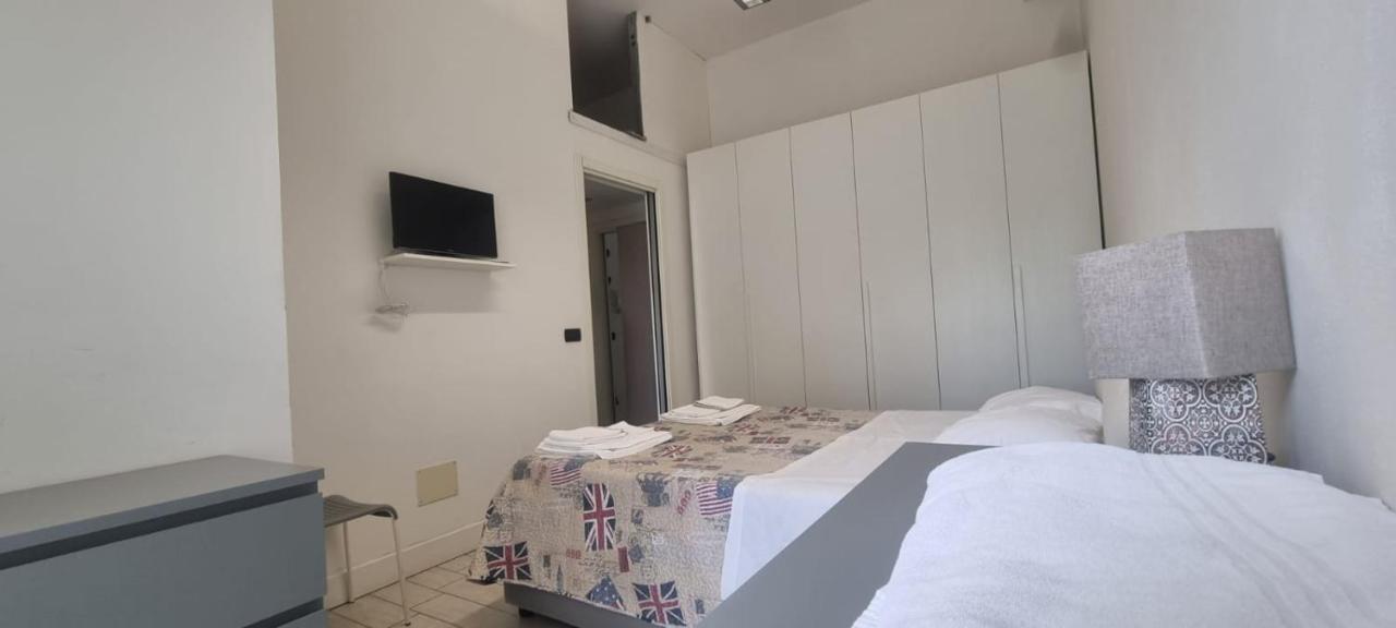 Casa Adriana Apartment Piacenza Bagian luar foto